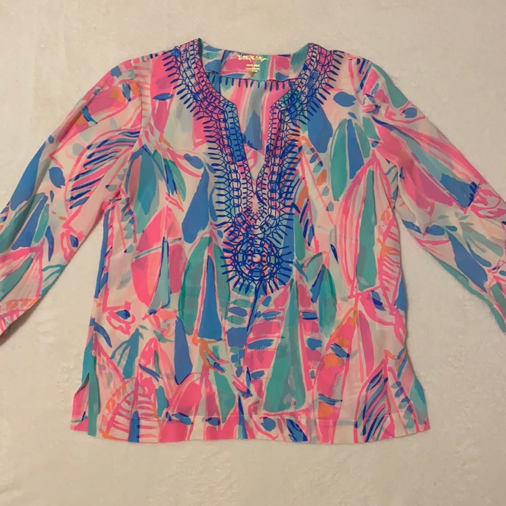 Lilly Pulitzer blouse- never worn. 100% silk. Size M.